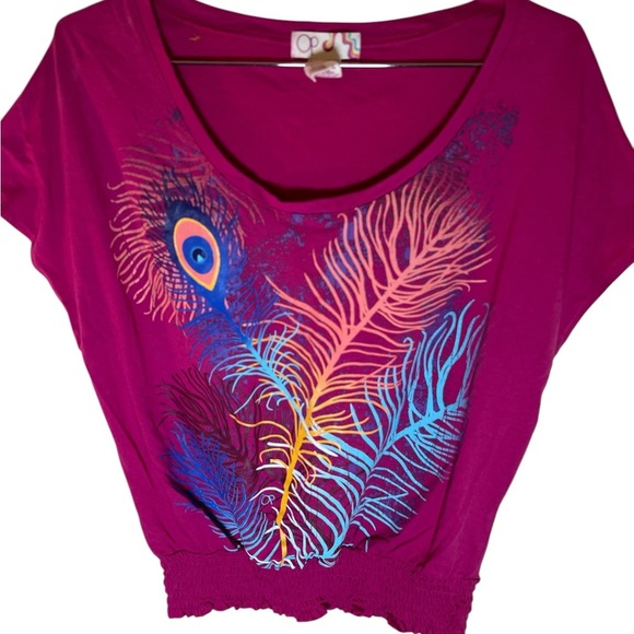 Vibrant Magenta OP Top with Peacock Feather Design Sz M - Picture 2 of 3